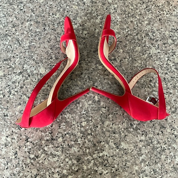 Red‎ ankle strap heels by Body Central. - Picture 9 of 9